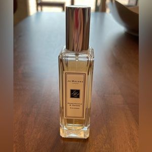 Jo Malone Honeysuckle and Davana Cologne. 1fl oz/30 ml.